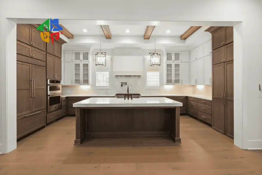 Modern mutfak tezgahı temizlik